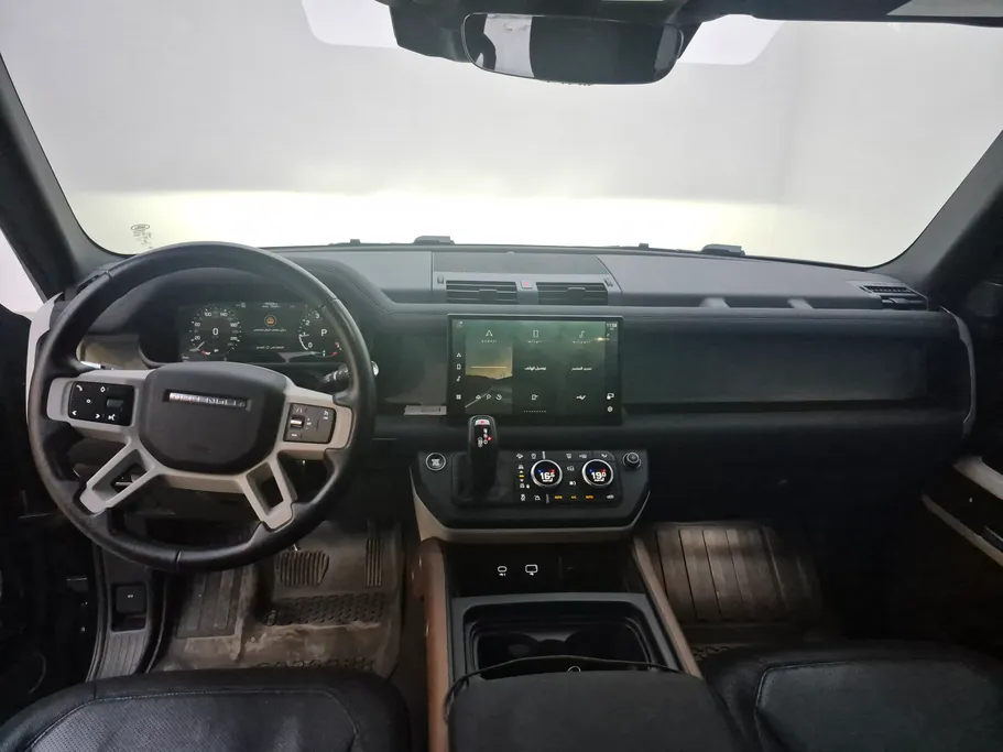 2022 Range Rover Defender P400 