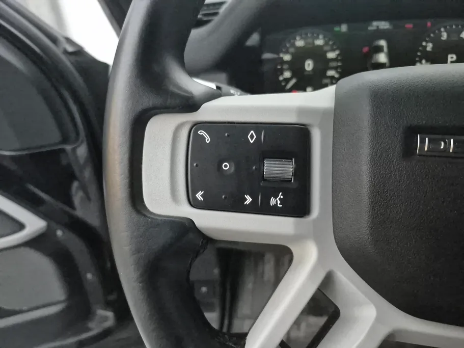 2022 Range Rover Defender P400 