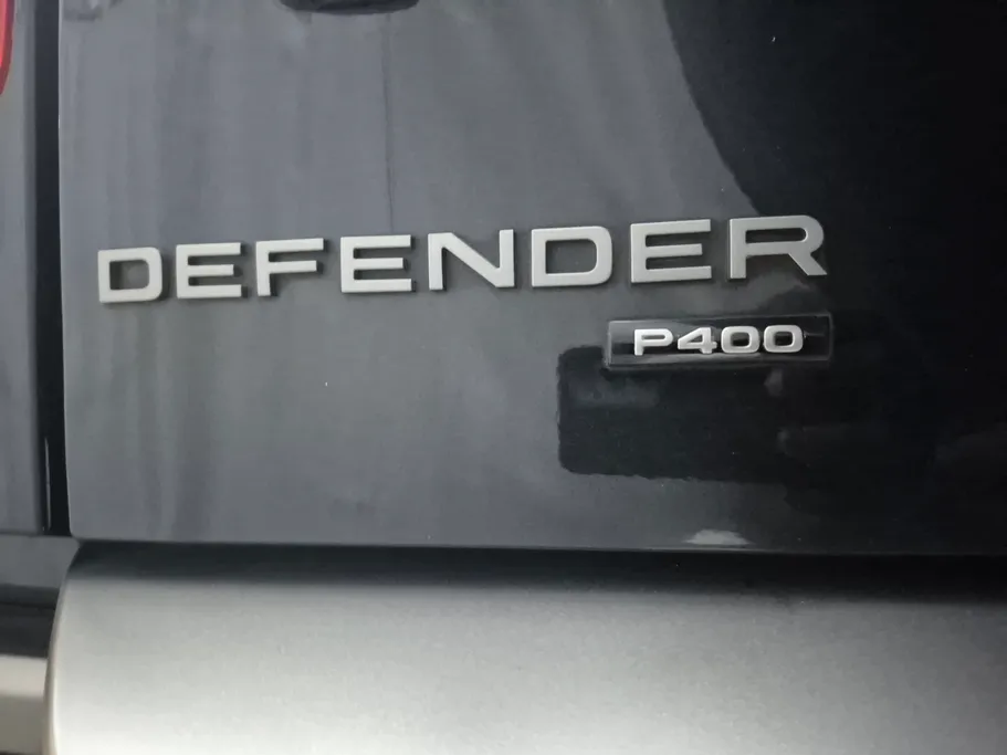 2022 Range Rover Defender P400 