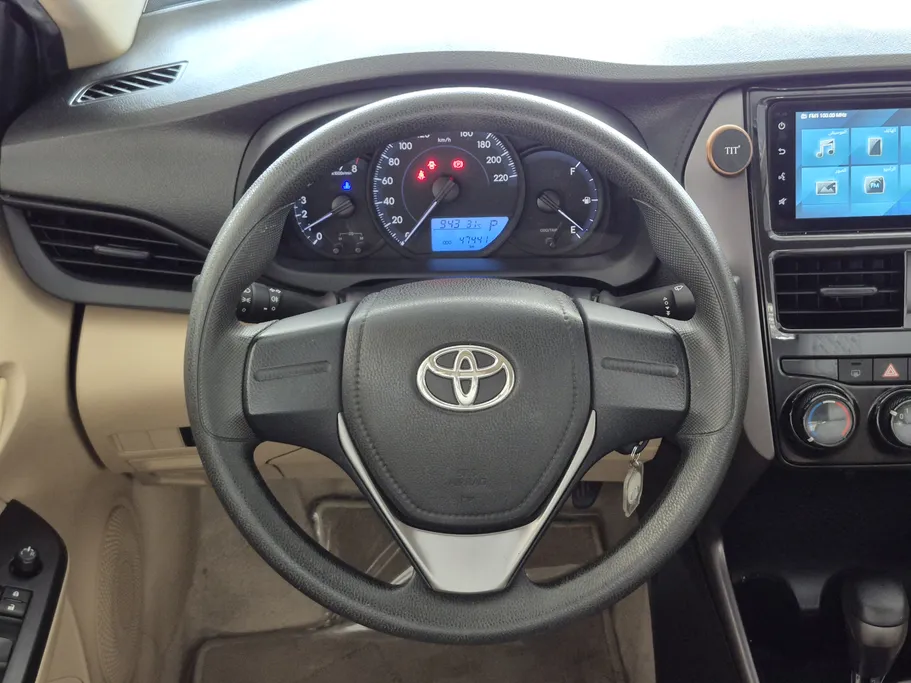 2022 Toyota Yaris  Y 