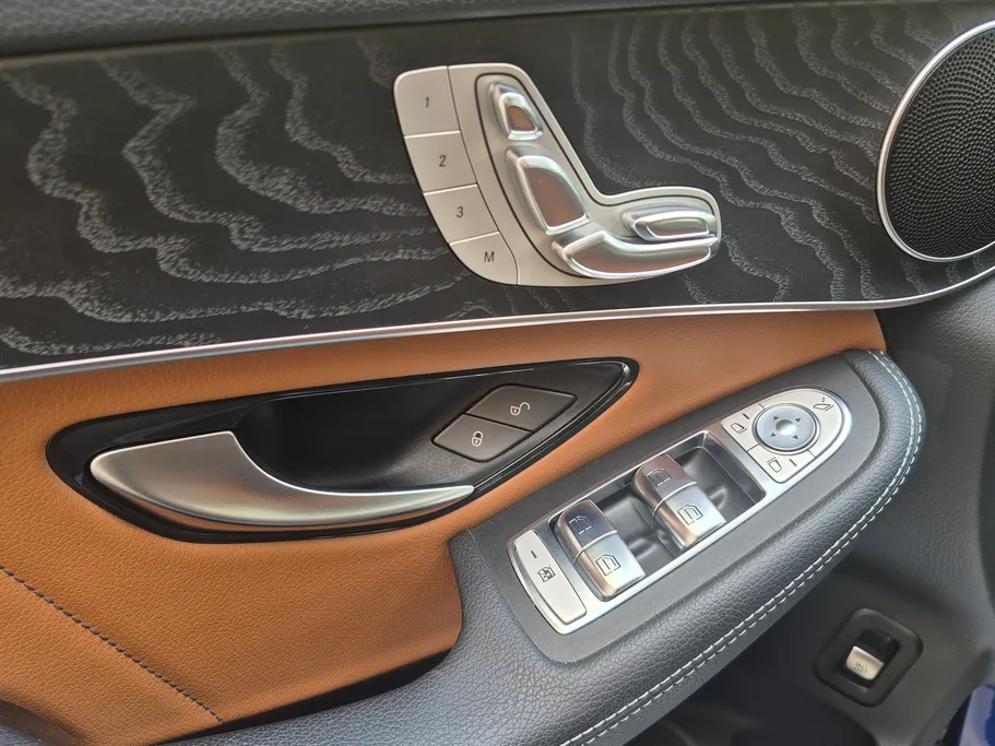 2020 Mercedes GLC 200 