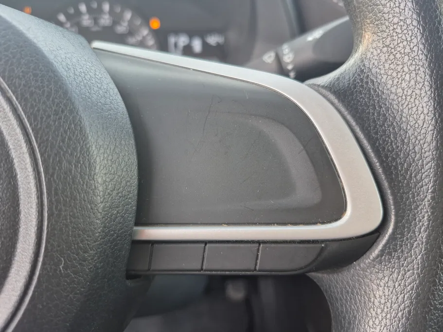 2023 Toyota Yaris  Y 