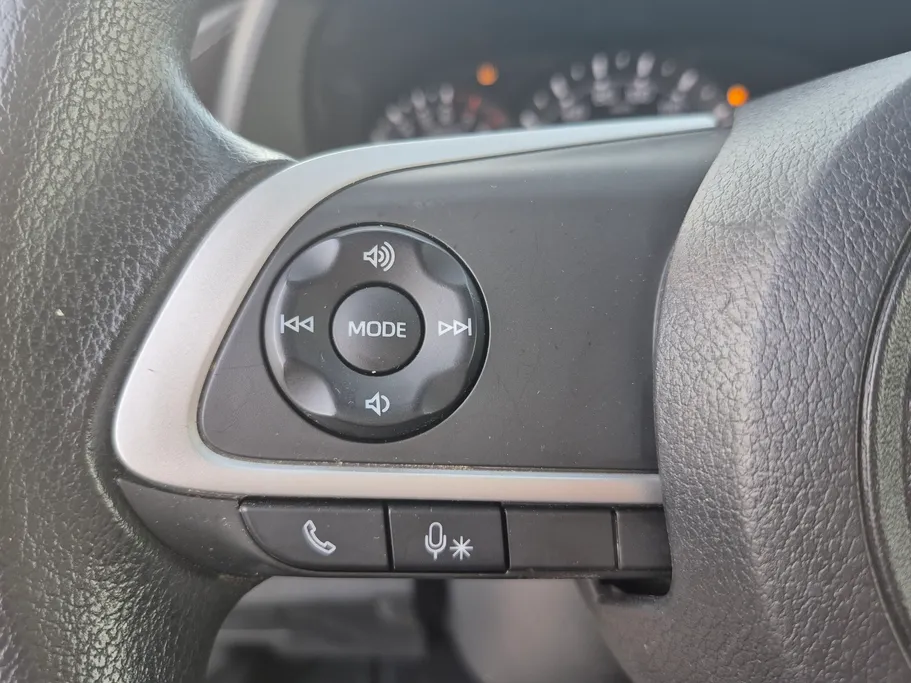 2023 Toyota Yaris  Y 