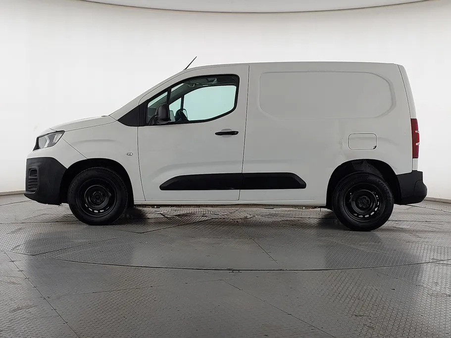 2023 Peugeot Partner Short van 