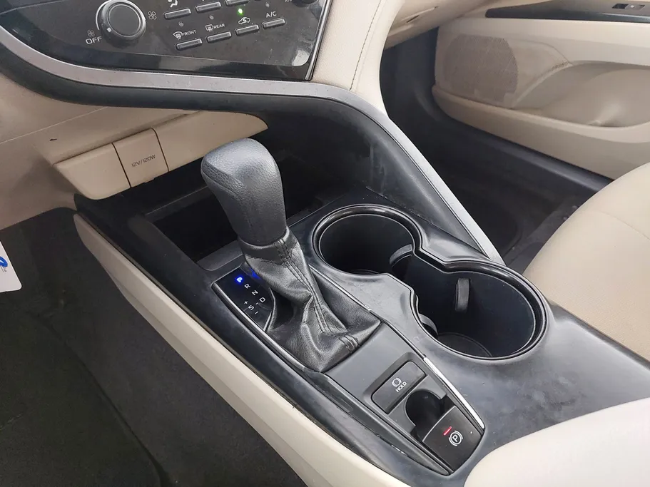 2020 Toyota Camry  LE 