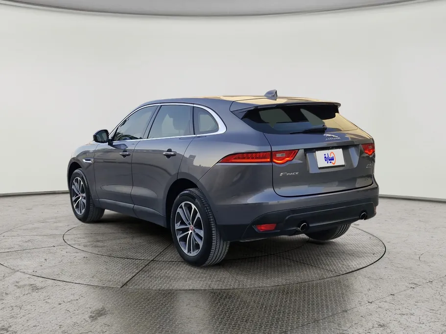 جاغوار F Pace  2019 