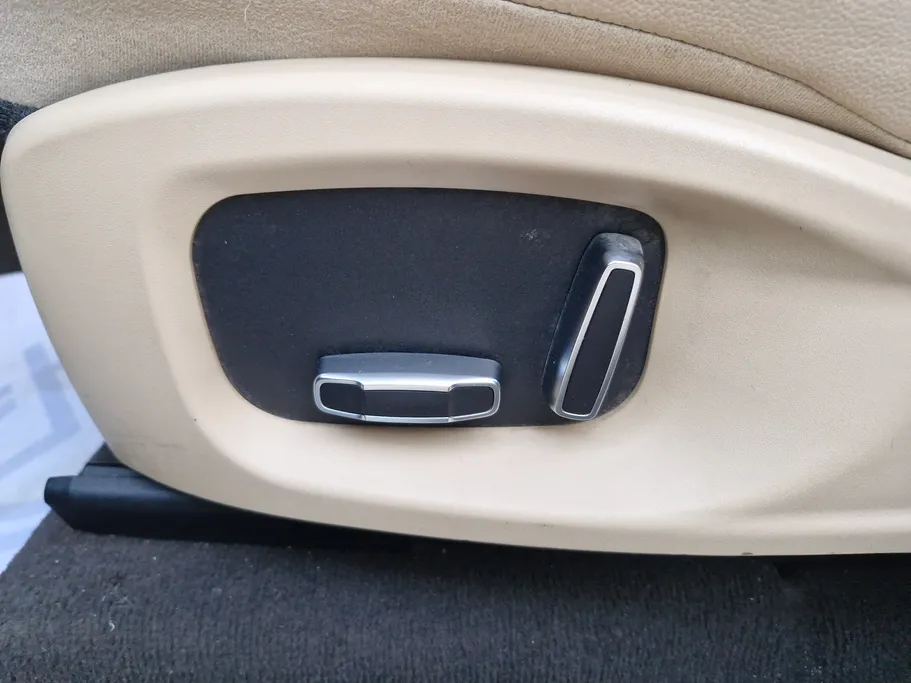 جاغوار F Pace  2019 