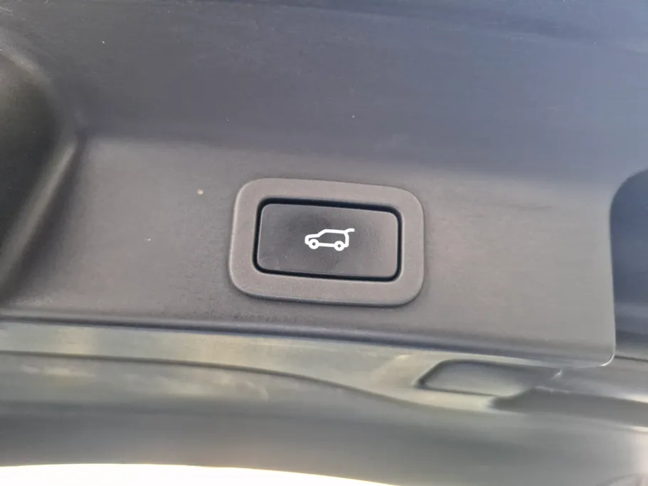 جاغوار F Pace  2019 