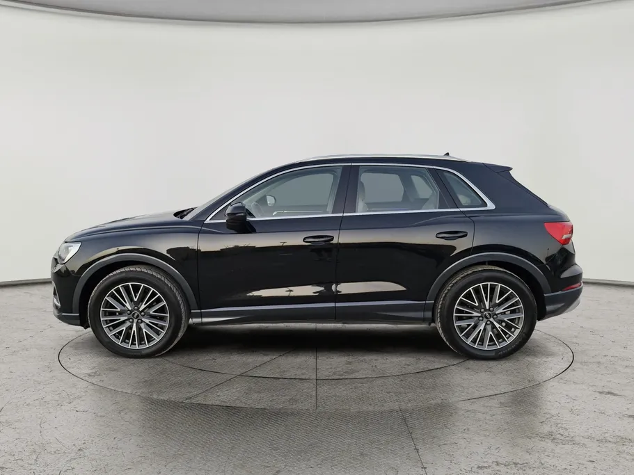 2023 Audi Q3 35 TFSl 