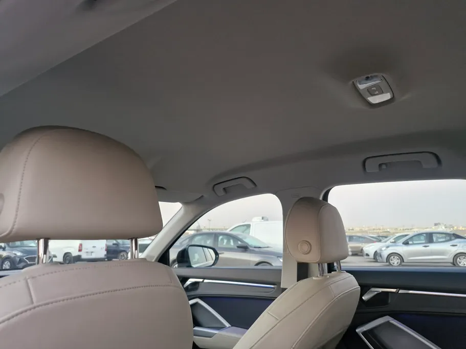 2023 Audi Q3 35 TFSl 