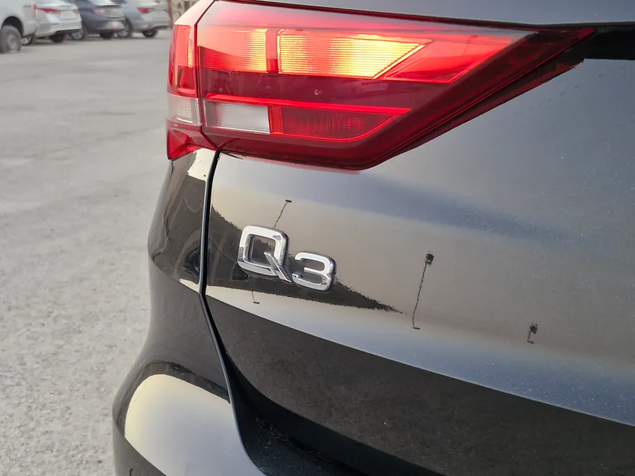 2023 Audi Q3 35 TFSl 