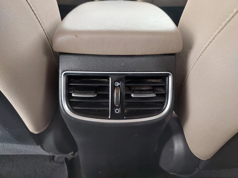 2019 Hyundai Elantra GL 