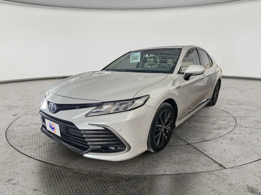 2022 Toyota Camry  GLE HEV  