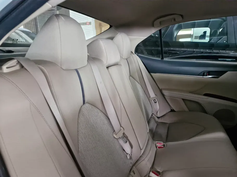 2022 Toyota Camry  GLE HEV  