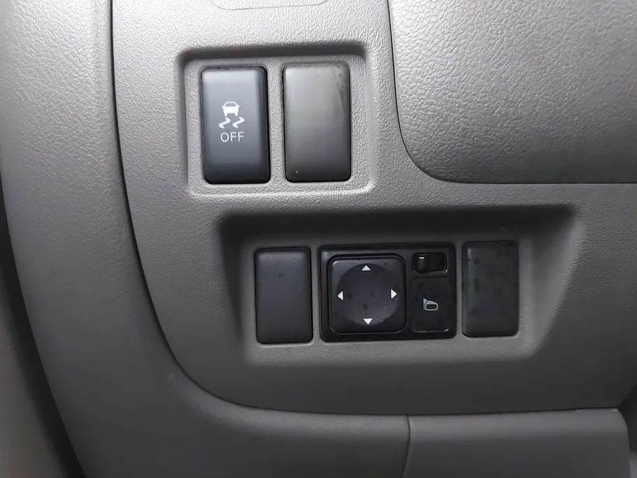 2023 Nissan Sunny SV Comfort 