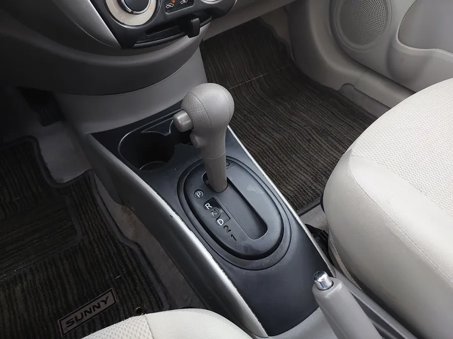 2023 Nissan Sunny SV Comfort 