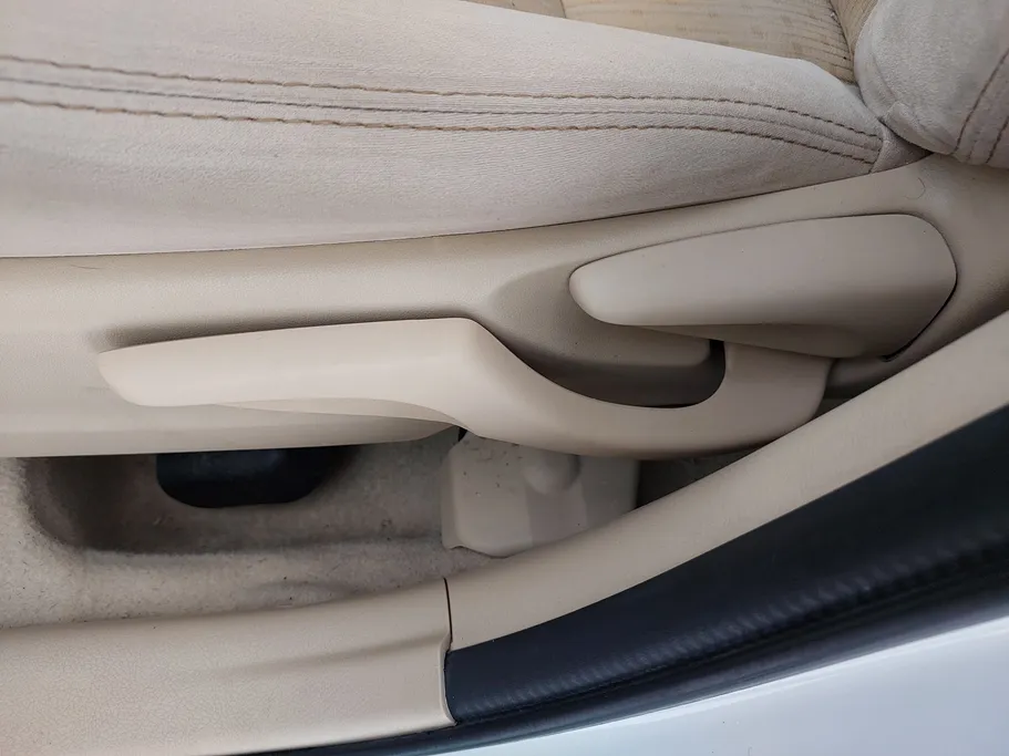 2022 Toyota Yaris  Y 