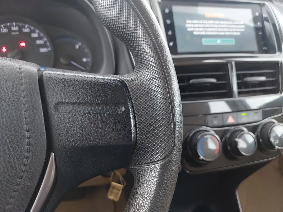 2022 Toyota Yaris  Y 