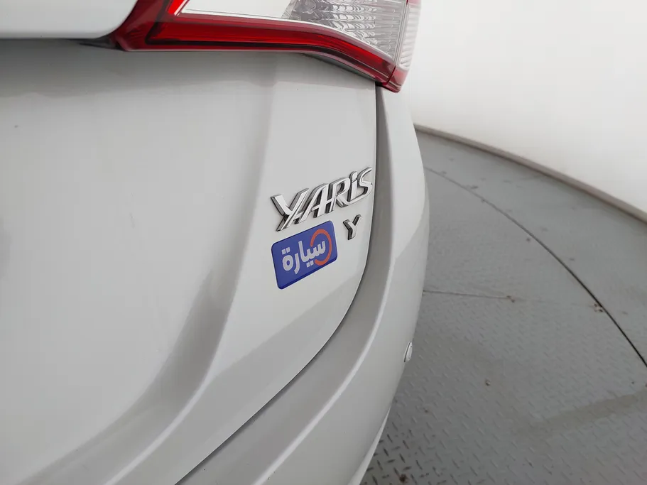 2022 Toyota Yaris  Y 