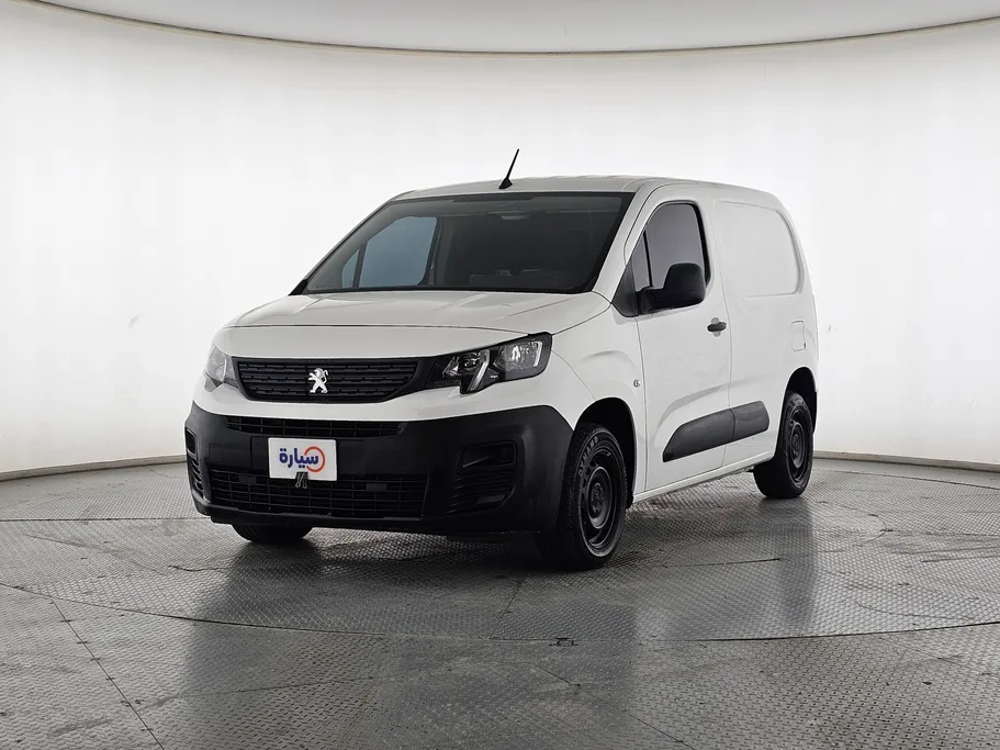 2023 Peugeot Partner Short van 