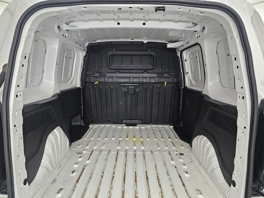 2023 Peugeot Partner Short van 