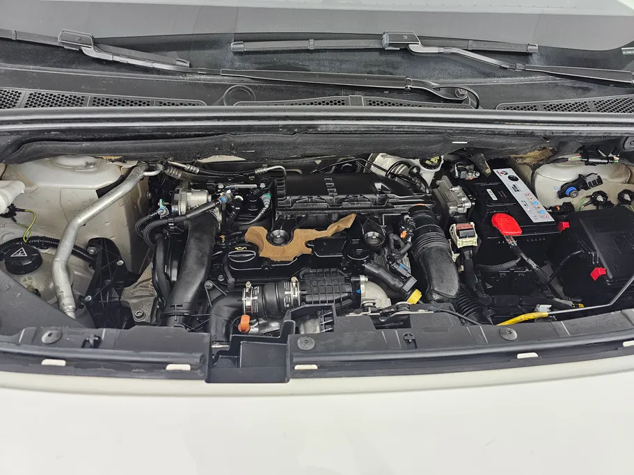 2021 Peugeot Partner Short van 