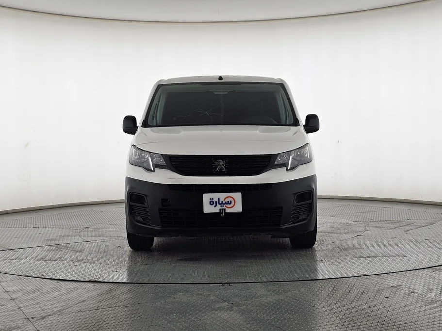 2021 Peugeot Partner Short van 