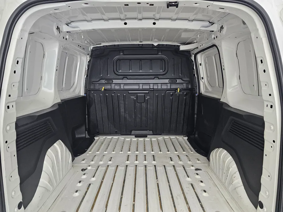 2021 Peugeot Partner Short van 