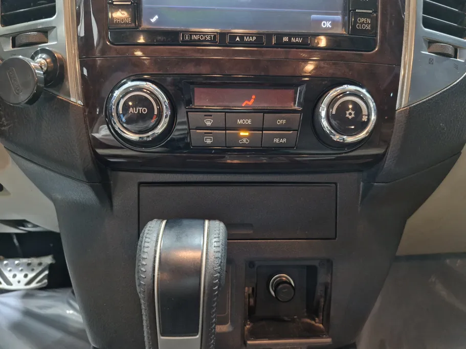 2020 Mitsubishi Pajero GLS 5Doors 