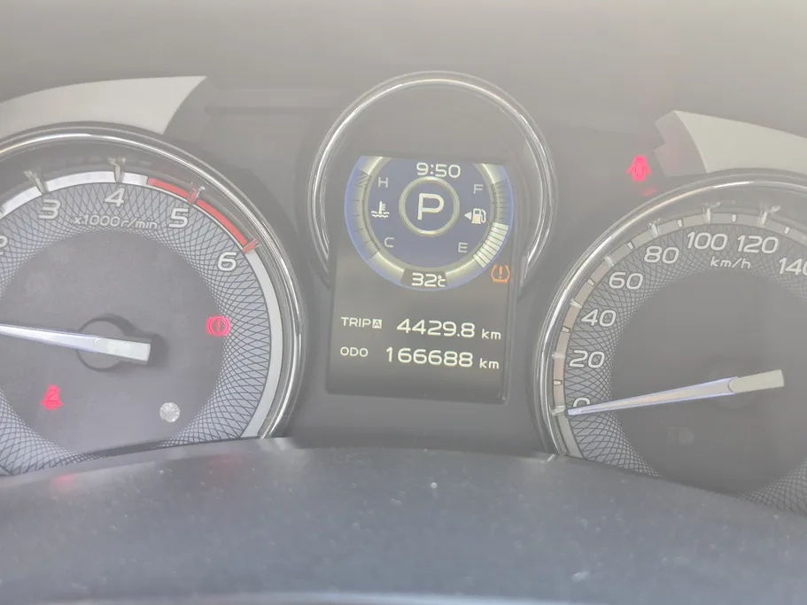 2022 Isuzu MU Half Full 