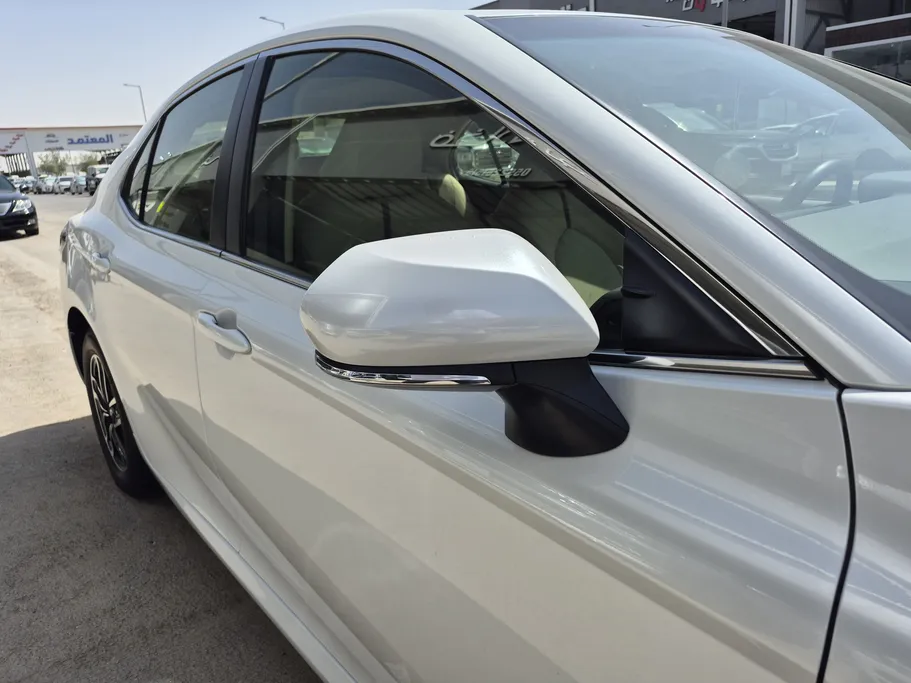 2023 Toyota Camry  LE 