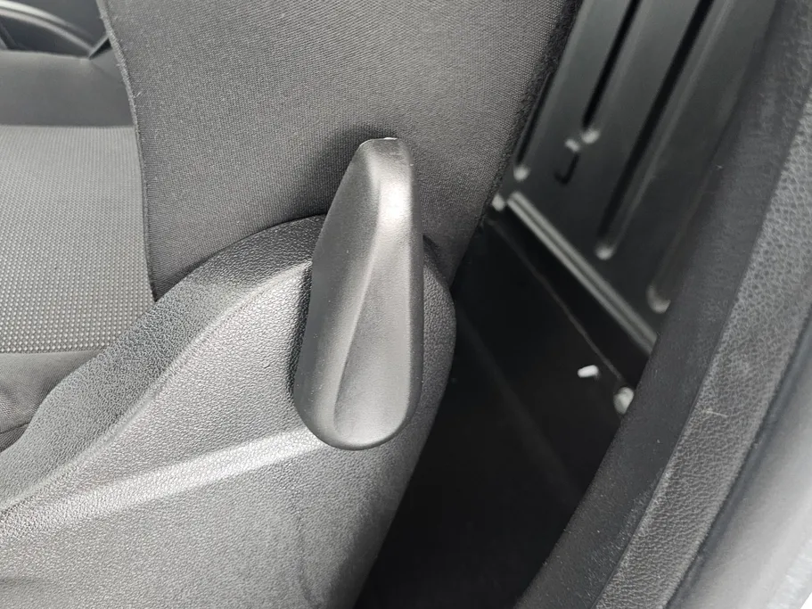 2023 Peugeot Partner Short van 