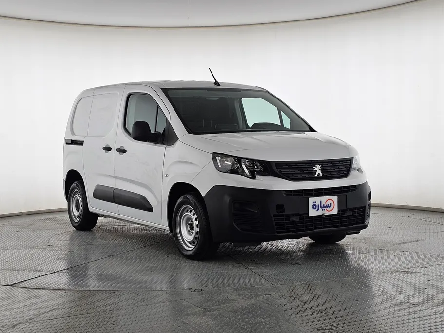 2023 Peugeot Partner Short van 