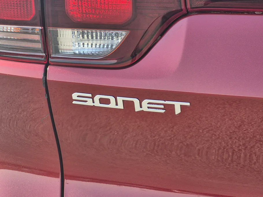 2023 Kia SONET LX 