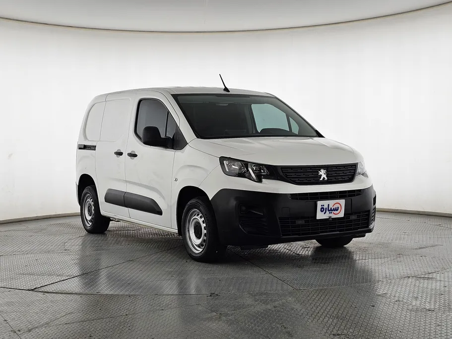 2023 Peugeot Partner Short van 