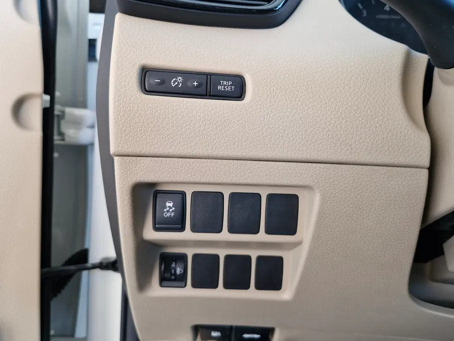 نيسان أكس تريل S 7 Seats 2018 