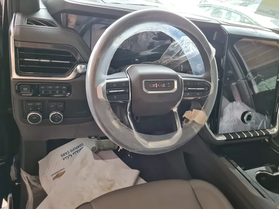 جي إم سي  يوكن اليفيشن 2025 