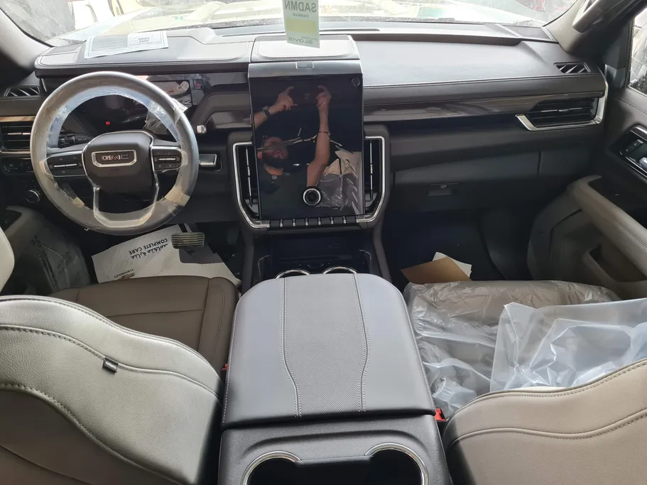 جي إم سي  يوكن اليفيشن 2025 