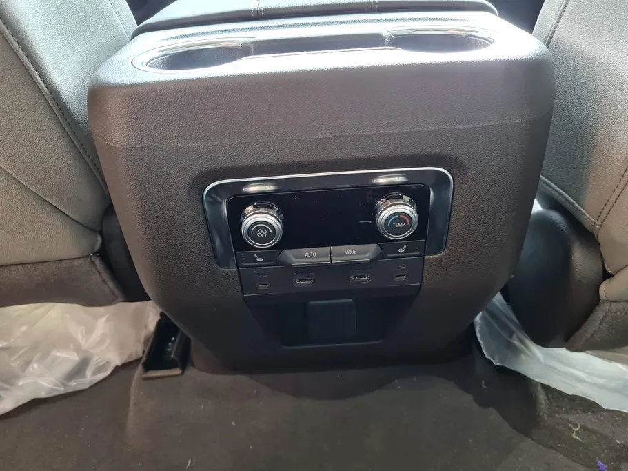 جي إم سي  يوكن اليفيشن 2025 