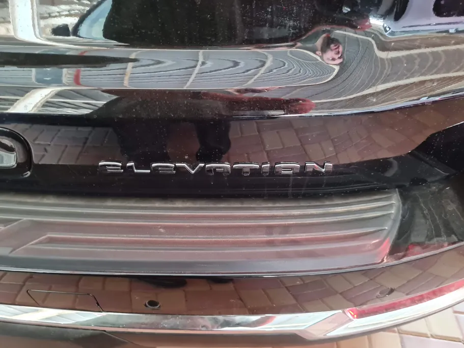 جي إم سي  يوكن اليفيشن 2025 