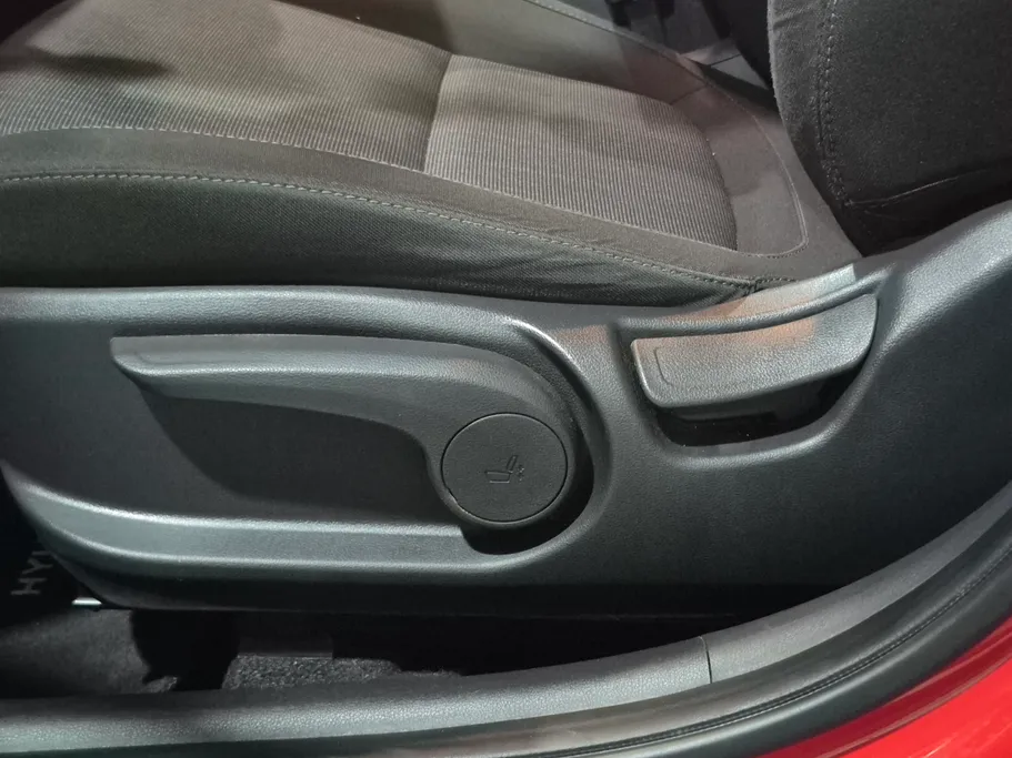 2023 Hyundai Kona SMART (Two Tone) 
