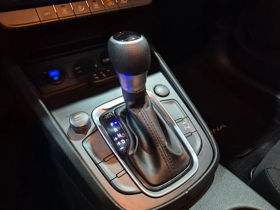 2023 Hyundai Kona SMART (Two Tone) 