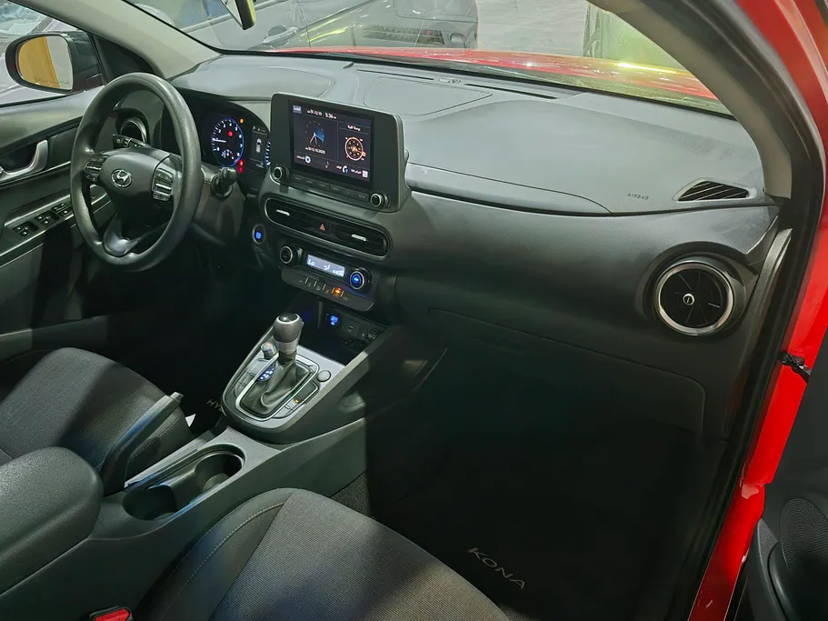 2023 Hyundai Kona SMART (Two Tone) 