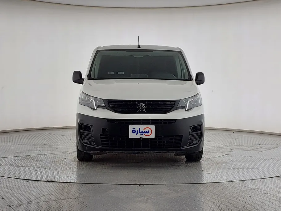 2023 Peugeot Partner Short van 