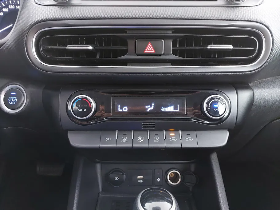 2023 Hyundai Kona SMART 