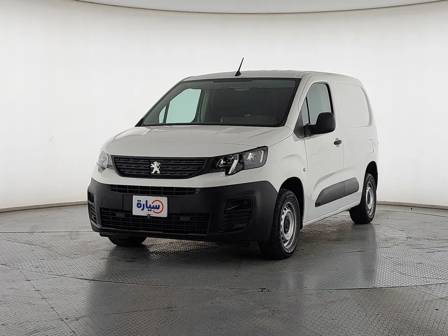 2023 Peugeot Partner Short van 