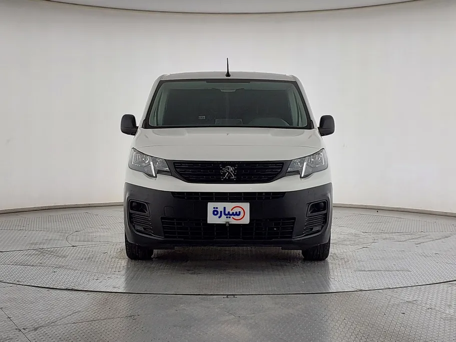 2023 Peugeot Partner Short van 
