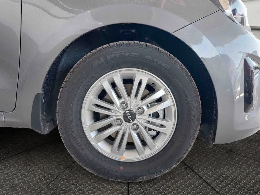 2025 Kia Pegas LX 