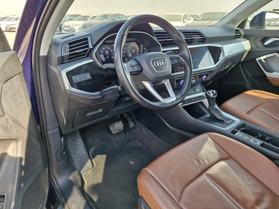 2023 Audi Q3 35 TFSl 