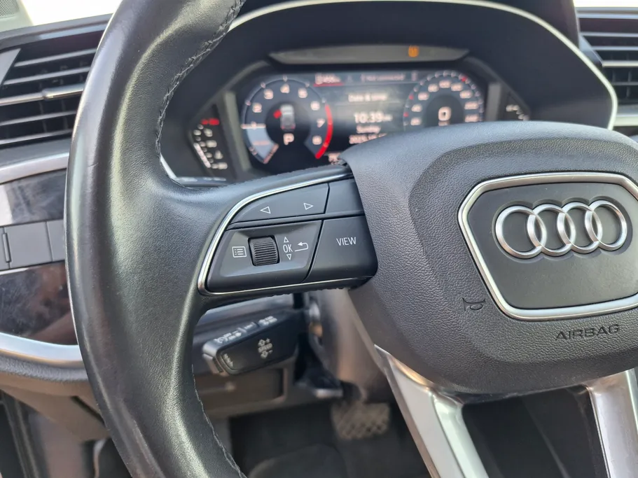 2023 Audi Q3 35 TFSl 